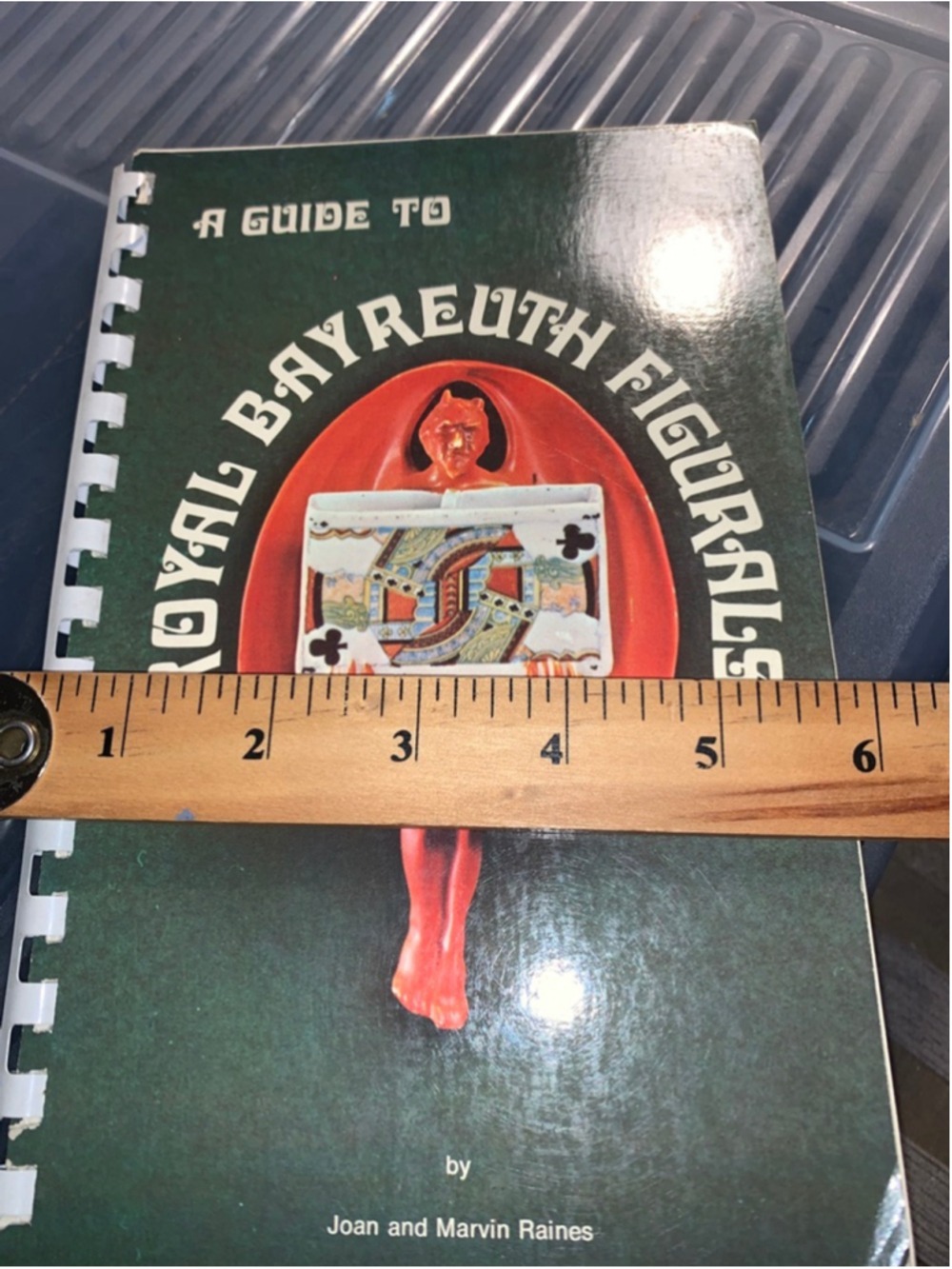 A Guide to Royal Bayreuth Figurals paperback spiral bound - Picture 9 of 10